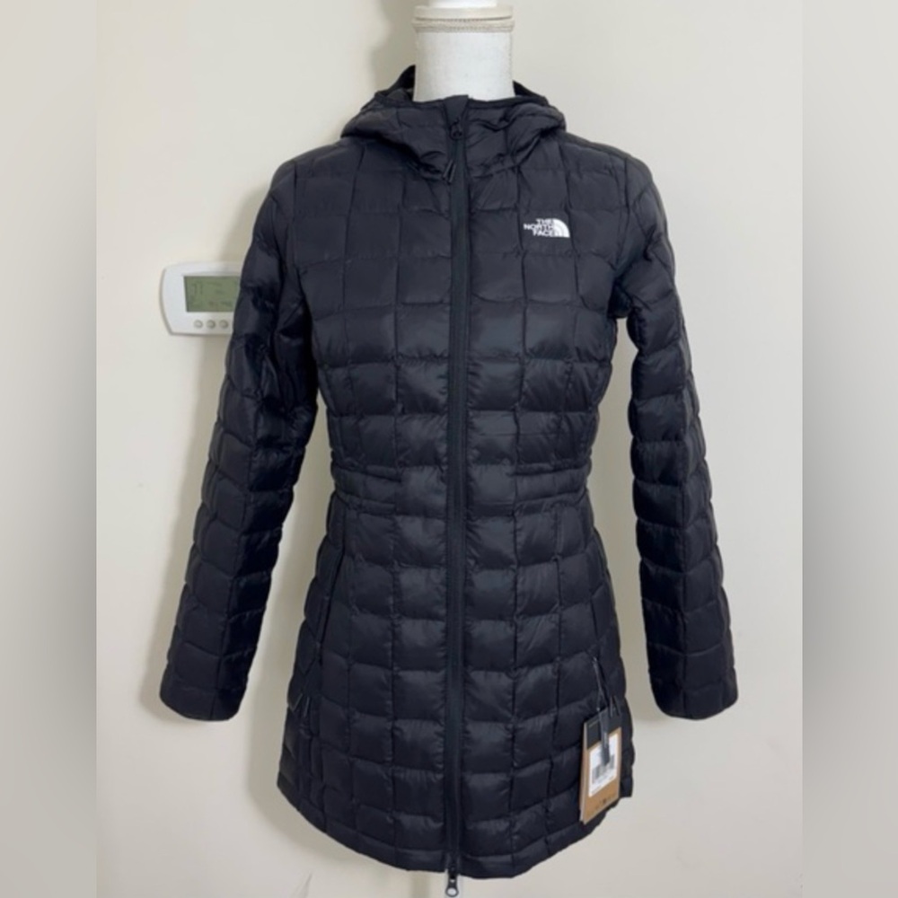 THE  NORTH FACE THERMOBALL  ECO  Women's Black Puffer Coat